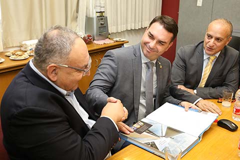 A handshake of future cooperation between Hadassah and Brazil