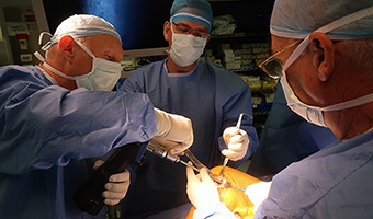 first-in-israel-hadassah-hospital-surgeons-thumb