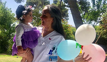grateful-mom-hosts-first-birthday-celebration-at-hadassah-hospital-thumb